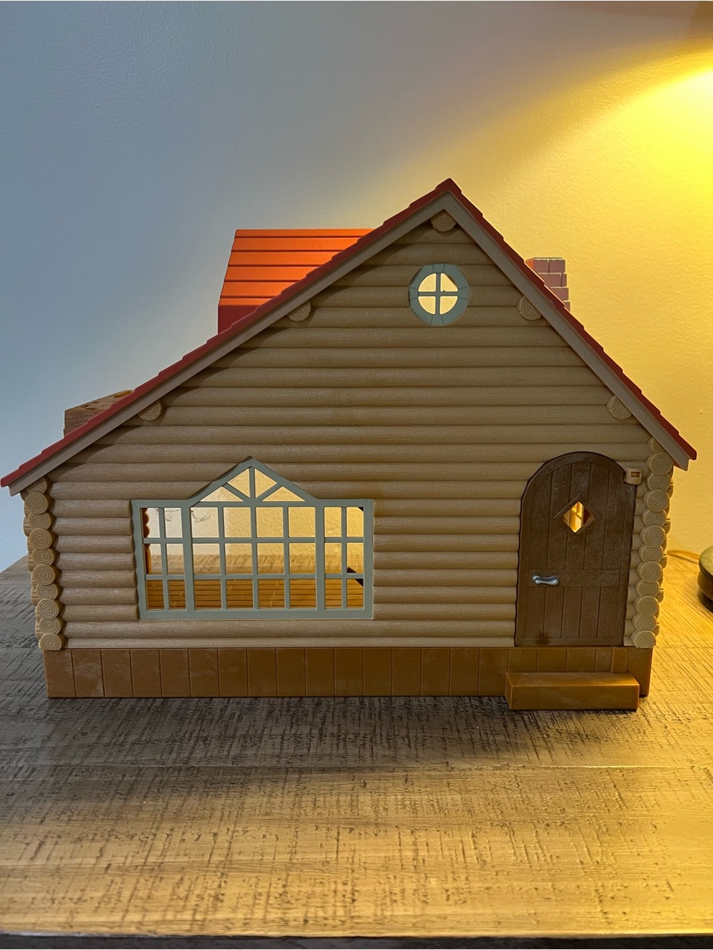 Sylvanian Families Calico Critters Lakeside Lodge Log Cabin
